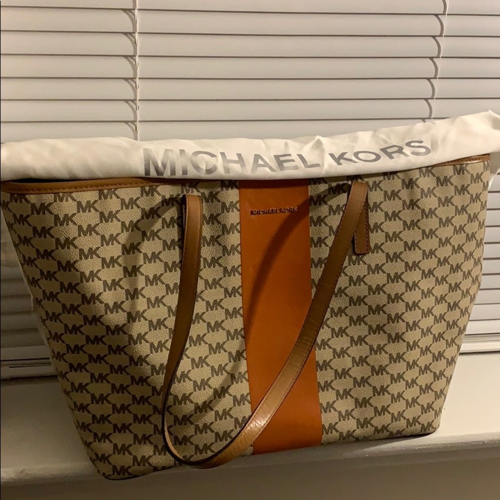 Large Michael Kors handbag